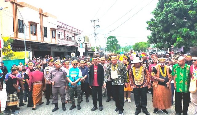Ribuan Warga Meriahkan Pawai Budaya Religi
