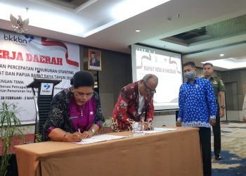 BKKBN Papua Barat Teken PKS dengan 5 Rumah Sakit dan Kukuhkan 8 Bunda PAUD