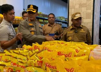 Bupati akan Keluarkan Kebijakan Noken Pengganti Kantong Plastik