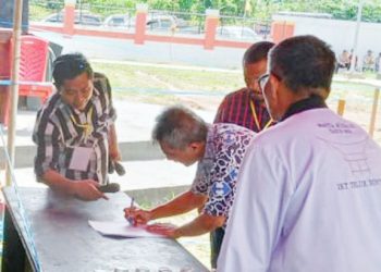 Ferdinand Mangalik Terpilih Sebagai Ketua IKT Bintuni