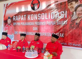 Rapat Konsolidasi PDI-P di Fakfak, Waran: Kader Partai Harus Berjuang Keras