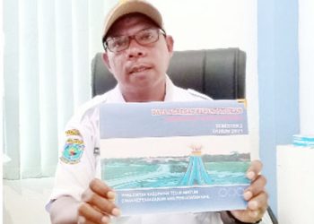 Tim Disdukcapil Turun Mendata Dokumen Admnistrasi Kependudukan Warga Bintuni