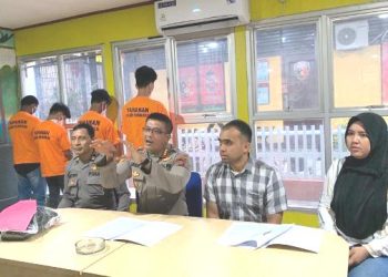 Siswi SMA Dicekoki Miras, Lalu Diperkosa dan Digilir 8 Remaja