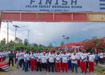 Jalan Sehat 25 Tahun BUMN, Warga Ransiki Raih Dua Sepeda Motor
