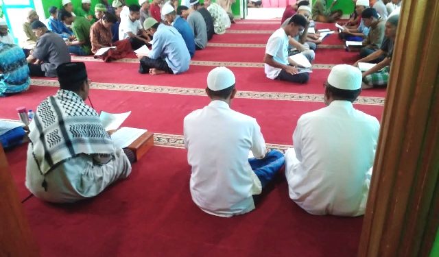 Hakim Menolak Gugatan Praperadilan Pemohon IKIK