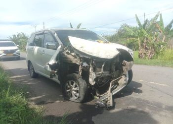 Lakalantas di Abreso, Avanza Putih Alami Kerusakan Berat