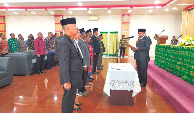 Bupati Melantik Panitia Pemilihan Anggota MRPB Tingkat Kabupaten Manokwari
