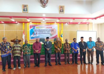 Bupati Melantik Panitia Pemilihan Anggota MRPB Tingkat Kabupaten Manokwari