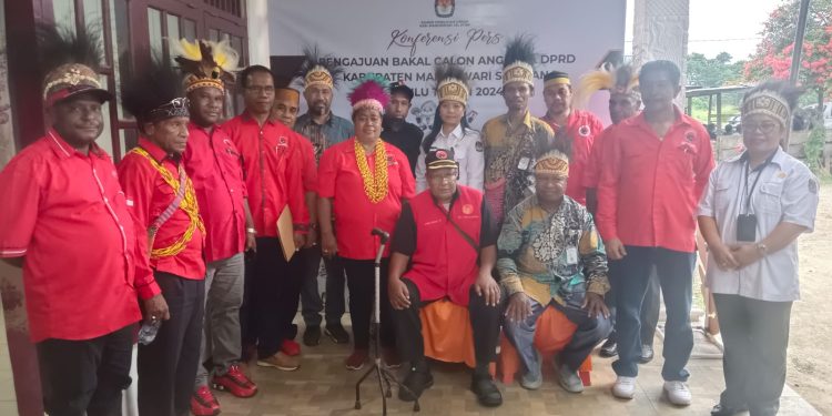 Sah, 20 Bacaleg PDI-P Daftar ke KPU Mansel