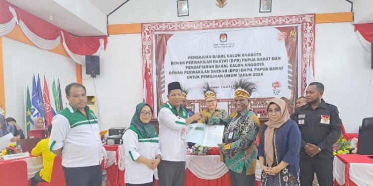 Jadi Bacaleg DPR-RI dari PKB, Sius Dowansiba: Saya Tidak Benci PAN