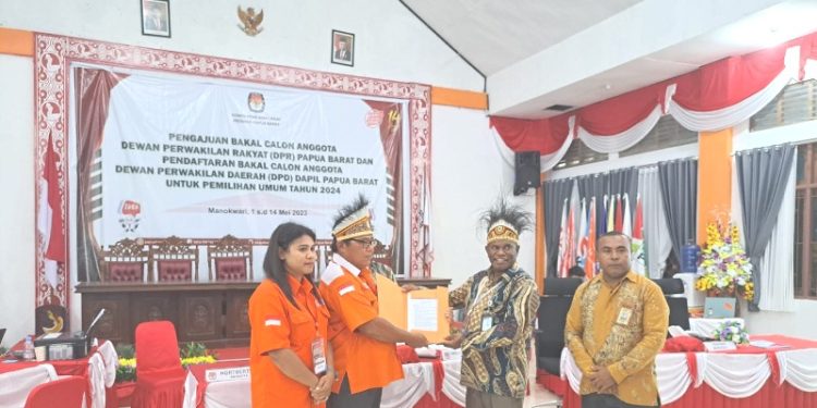 Jadi Bacaleg DPR-RI dari PKB, Sius Dowansiba: Saya Tidak Benci PAN