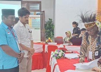 Pengajuan Bacaleg DPR Papua Barat dari Partai Gelora Berproses hingga Subuh