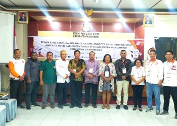 PKS Jadi Partai Pertama Daftar Bacalegnya ke KPU Manokwari