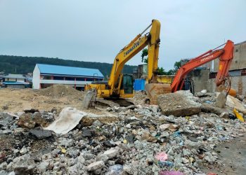 Kembali dari Amerika, Tiga Pelajar SMAN 1 Manokwari ini Berkisah kepada Bupati Hermus