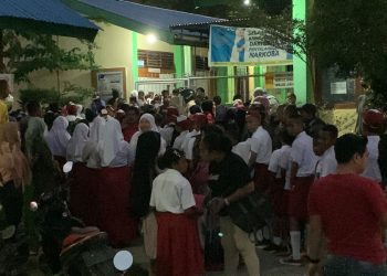 PPDB, Orang Tua dan Siswa Rela Menunggu Sejak Pukul 03.00 WIT di Sekolah