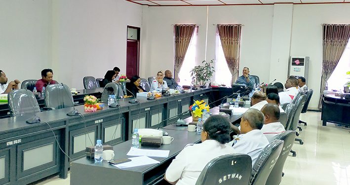 DPRD Manokwari Minta Dinas Pariwisata Menata dan Menertibkan Retribusi di Pantai Pasir Putih 