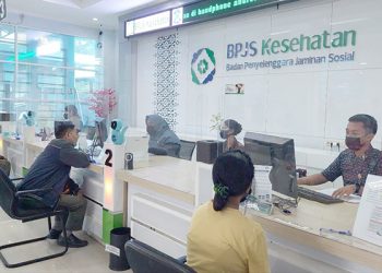 DPRD Manokwari Minta Dinas Pariwisata Menata dan Menertibkan Retribusi di Pantai Pasir Putih 