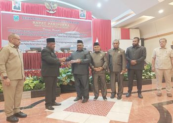 Pemprov Serahkan LKPj APBD TA 2022 ke DPR Papua Barat