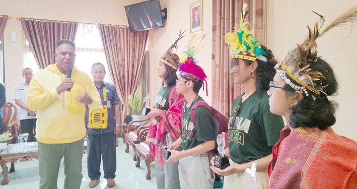 Kampung Banjar Ausoy Distrik Manimeri Melaju Ketingkat Nasional Lomba Kampung