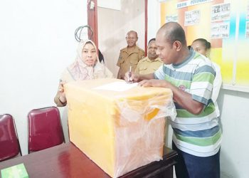 50 Cool Box Dibagikan untuk Nelayan Papua, Kadis Perikanan Ingatkan Jangan Dijual