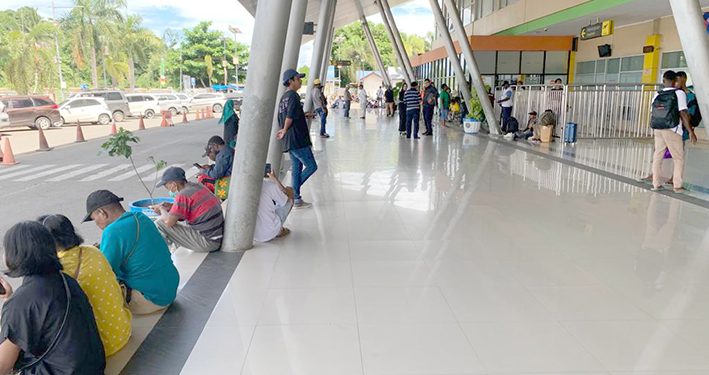 Landasan Pacu Terjadi Keretakan, Penerbangan ‘Ditunda’ 45 Menit