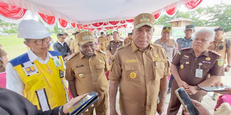 Sempat Molor Lima Jam, APBD-P Manokwari T.A 2023 Akhirnya Disepakati