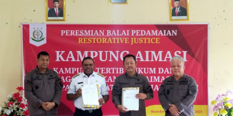 Bupati dan Kepala Kejaksaan Jadikan Kampung Aimasi Sebagai Pilot Project Tertib Hukum dan Jaga Kampung
