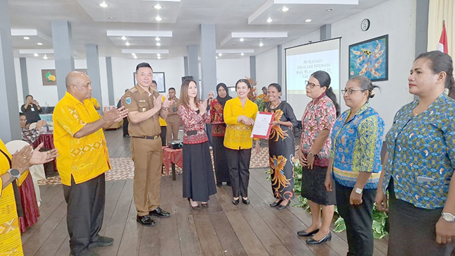 Alberth Nakoh Dilantik Jadi Kepala Dinas Perhubungan Papua Barat