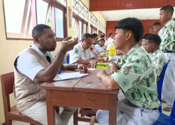 Program Layanan Kesehatan Pelajar Masuk SMK Lahai Roi Ransiki