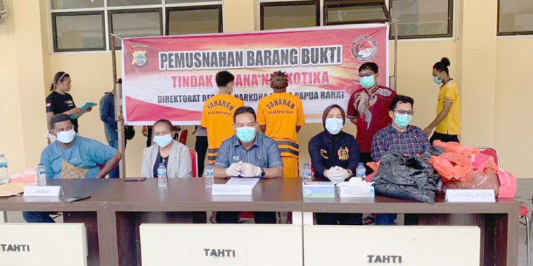 15,7 Kg Ganja Dimusnahkan