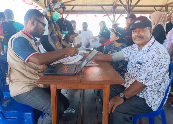 Pemeriksaan Kesehatan Gratis di Ransiki Memantik Perhatian Masyarakat