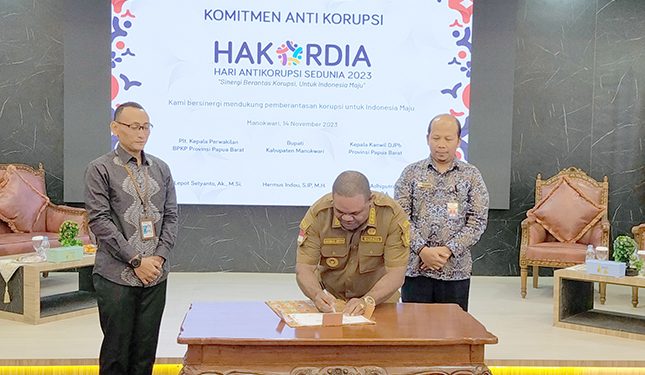 Ribuan Guru di Manokwari Peringati Hari PGRI dan HGN 2023
