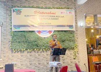 TAPD Papua Barat Serahkan Dokumen KUA-PPAS 2024 Senilai Rp. 3,8 Triliun