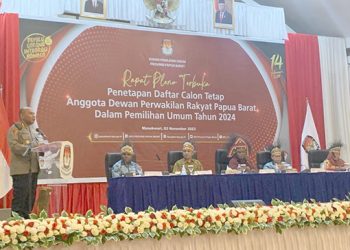 Kedatangan Ali Baham Temongmere Disambut Kepala Suku Besar Arfak