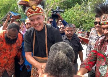 Kunjungi Pulau Mansinam, Ganjar Pranowo Penuhi Janji dan Harapan Injakan Kaki di Tanah Peradaban