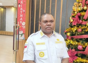 Pemkab Manokwari Salurkan Bansos Keagamaan Bagi Ratusan Tokoh Agama