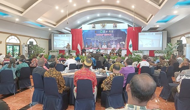 Tok, DPR Papua Barat Tetapkan APBD 2024 Senilai Rp. 3,828 Miliar