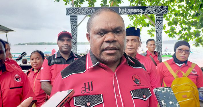 Bupati akan Rancang Pulau Mansinam Jadi Kiblat Ziarah Religi di Indonesia Timur