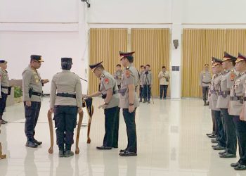 Adam Erwindi Ngaku Banyak Hal Diberikan Papua Barat