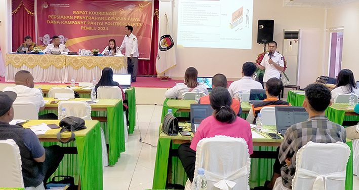 KPU Manokwari Menerima Logistik Surat Suara Presiden, Wapres dan DPD RI