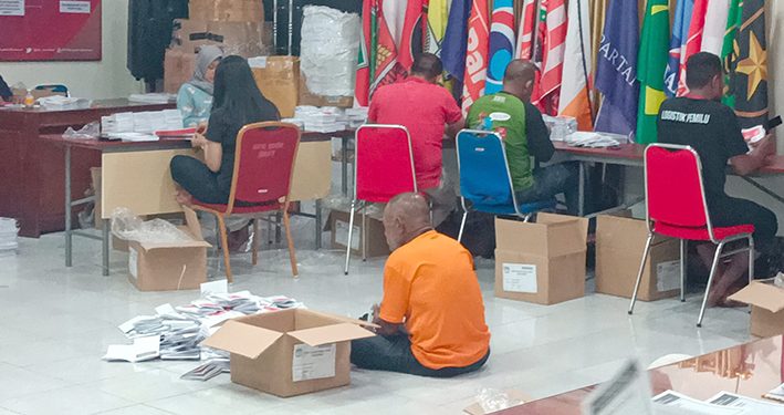 KPU Manokwari Temukan Surat Suara yang Rusak