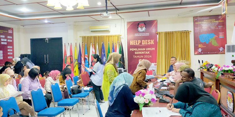 Puluhan Istri Anggota TNI Ramai-ramai Urus Administrasi Pindah Daerah Memilih