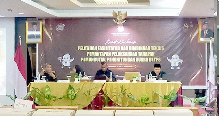 KPU Papua Barat Berikan Pelatihan Simulasi dan Bimtek Pemantapan Pungut Hitung Suara