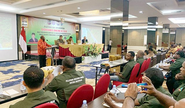 Bupati Waran: Pelatihan Siskeudes Guna Mewujudkan Kampung yang Maju dan Mandiri di Mansel
