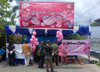 Kreatif, Sejumlah TPS di Manokwari Bernuansa Pink Valentine’s