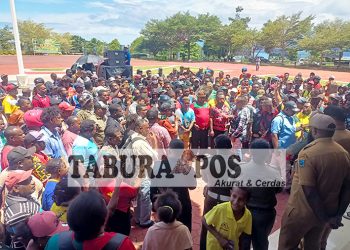 Puluhan Kontraktor Asli Papua Unjuk Rasa di Kantor Gubernur Papua Barat