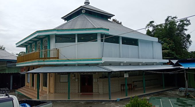 Unipa Wisuda 379 Orang dan Kukuhkan Satu Guru Besar