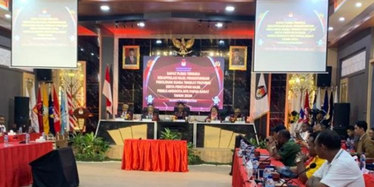 Lamek Dowansiba, Wamafma, Manaray, dan Samonsabra Meraih Suara Terbanyak DPD-RI