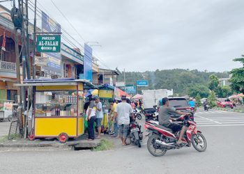 Pedagang Takjil Mulai Ramai Sejak Hari Pertama Bulan Ramadan