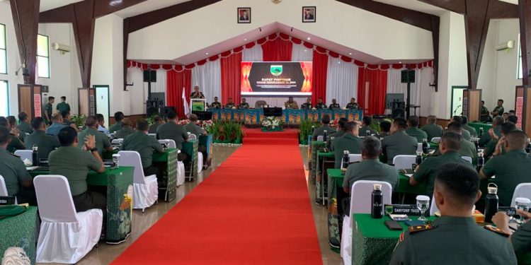 Kodam XVIII Kasuari Adakan Rapim 2024